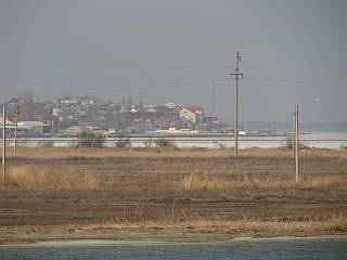 Геническ. Вид со стороны Арабатской стрелкию Геническ. Вид со стороны Арабатской стрелки